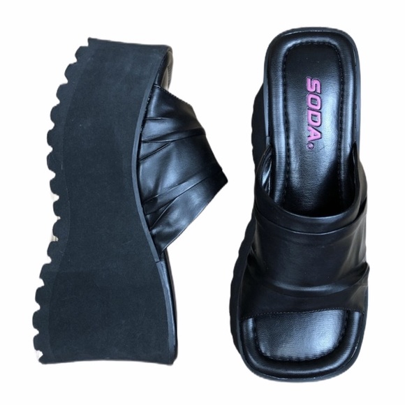 Soda | Shoes | Soda Sibling Wet Black Platform Sandal Open Toe | Poshmark